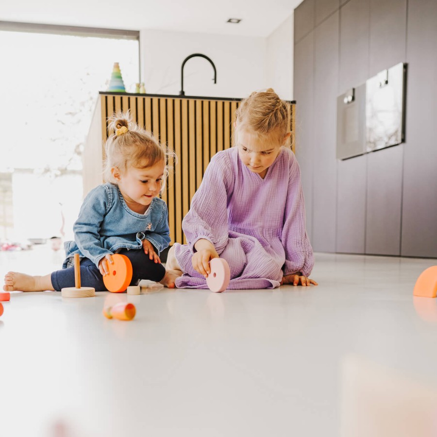 Drewniana wieża 10 krążków - Neon Pink  / Grimm's