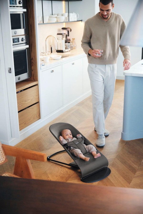 BABYBJORN - leżaczek BALANCE SOFT WOVEN, JERSEY Tri Fabric, Ciemny Szary