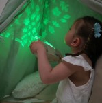 Muzyczny projektor z bajkami CloudBox, wersja polsko-angielska / Cloud b