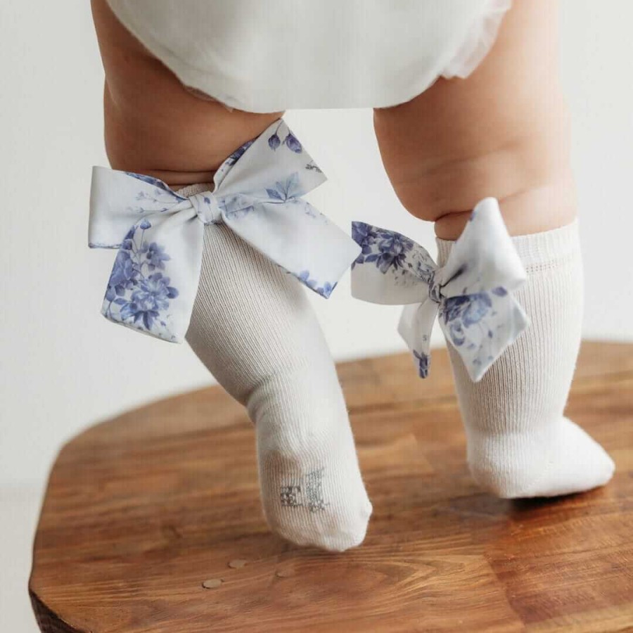 Podkolanówki z kokardką Mon Cheri - Białe / Mama's Feet