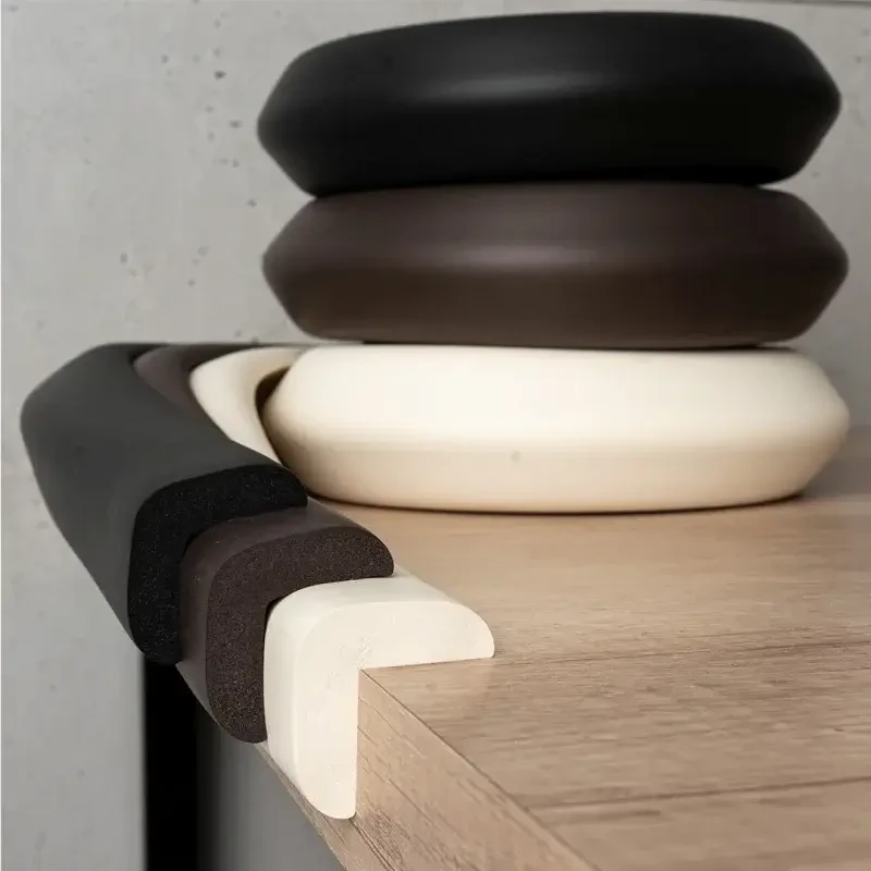 Piankowa taśma zabezpieczająca kanty i rogi mebli – Brązowa, 2m. / SIPO