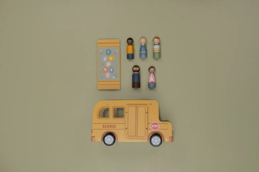 Szkolny autobus FSC / Little Dutch