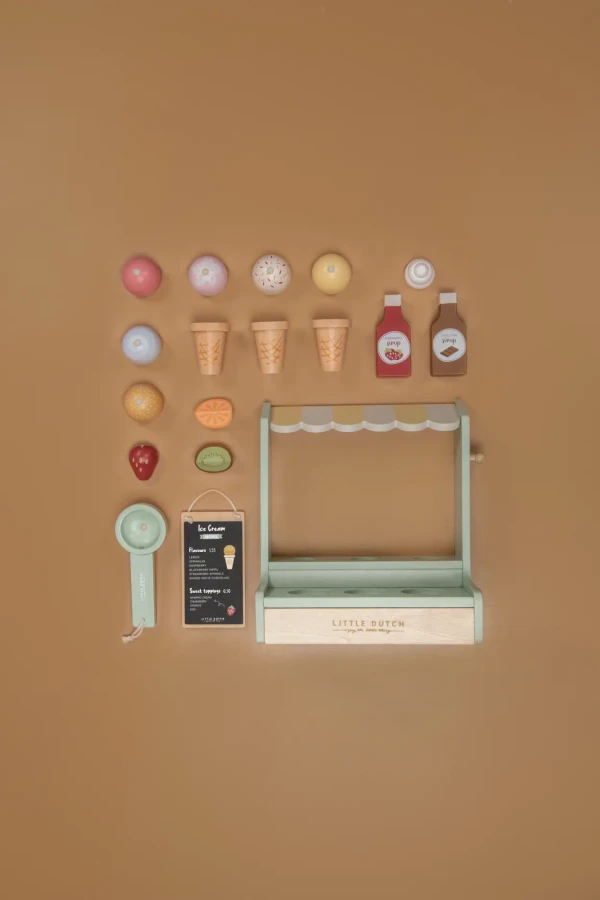 Lodziarnia FSC / Little Dutch