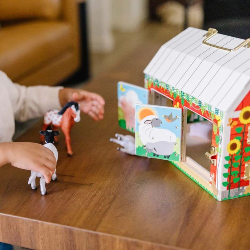 Melissa and Doug, Stodoła z kłódkami