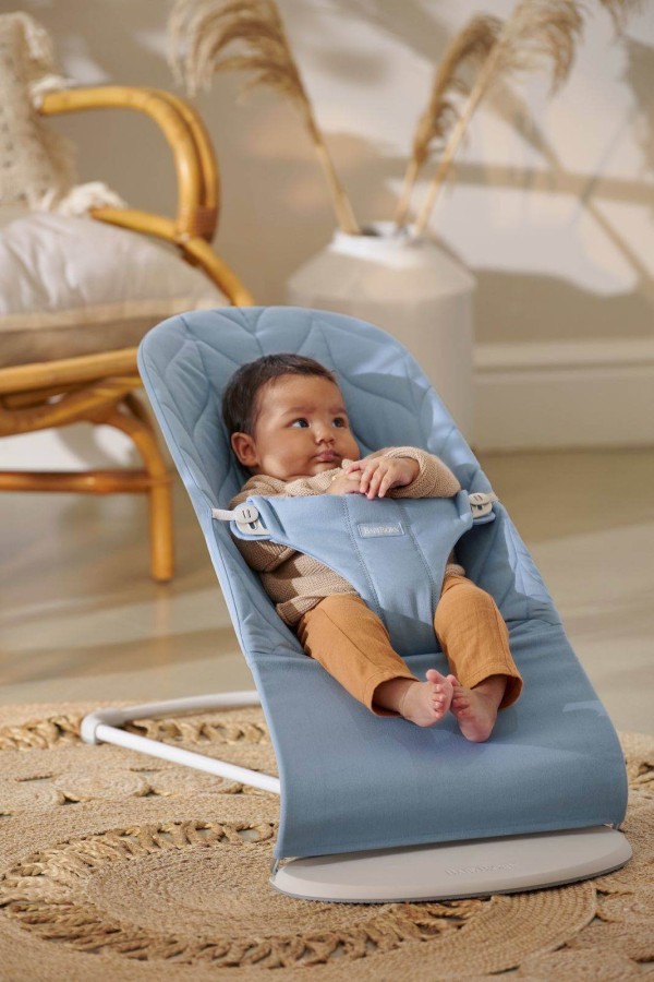 BABYBJORN - leżaczek BLISS WOVEN, Petal Quilt, Niebieski
