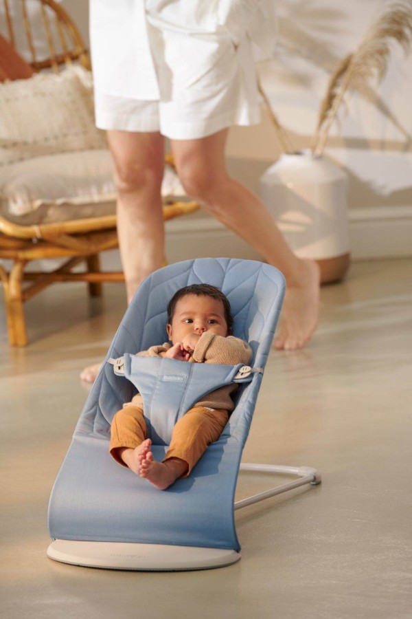 BABYBJORN - leżaczek BLISS WOVEN, Petal Quilt, Niebieski