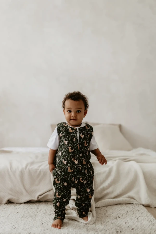 Dwustronny śpiworek z nóżkami Green Forest - Czarne Kropki / Dobre Liski by Sleepee