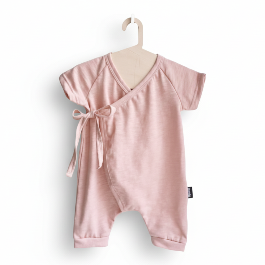 Letni rampers kopertowy - pudrowy róż / Coodo