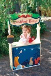 Dwustronny drewniany sklepik i teatrzyk / Tender Leaf Toys