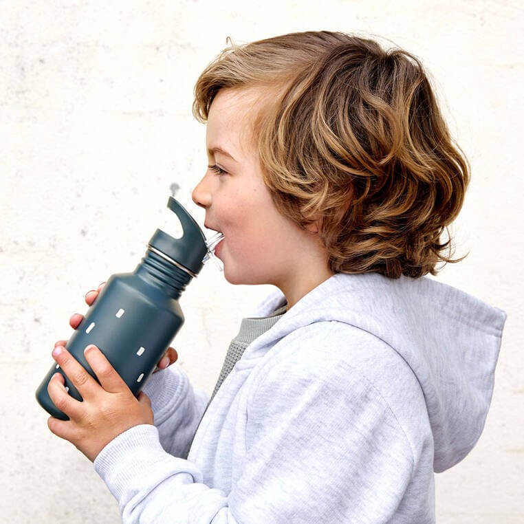 Bidon ze stali nierdzewnej Happy Prints z dodatkową zakrętką z ustnikiem, 500 ml - granatowy / Lassig