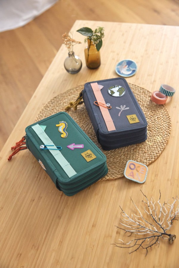 Potrójny piórnik – etui z wyposażeniem Unique, dark blue / Lassig