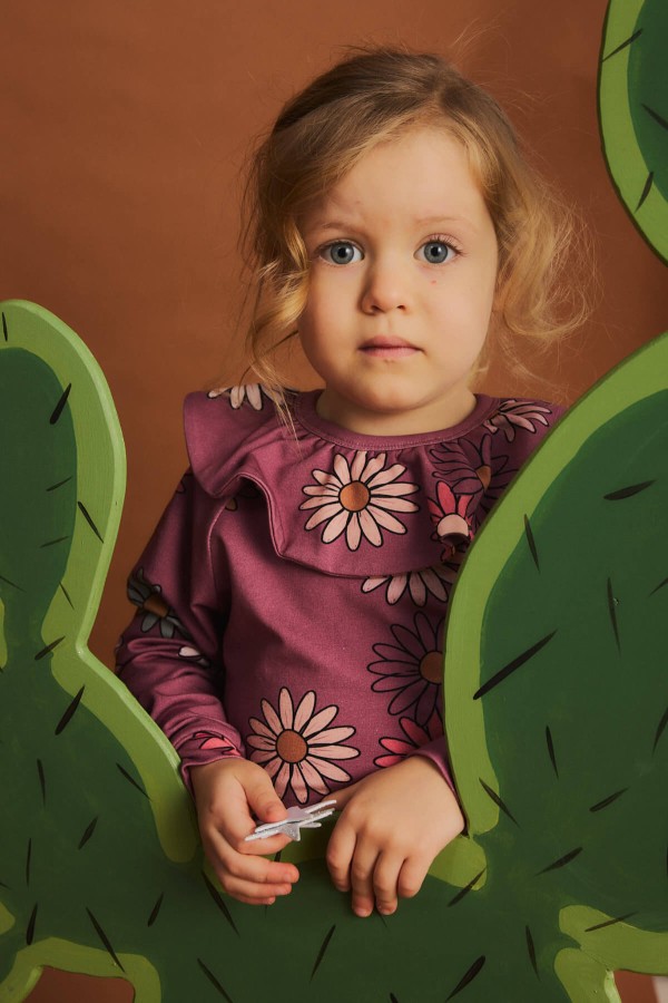 Koszulka z falbanką - Flowers Heather / Dear Sophie